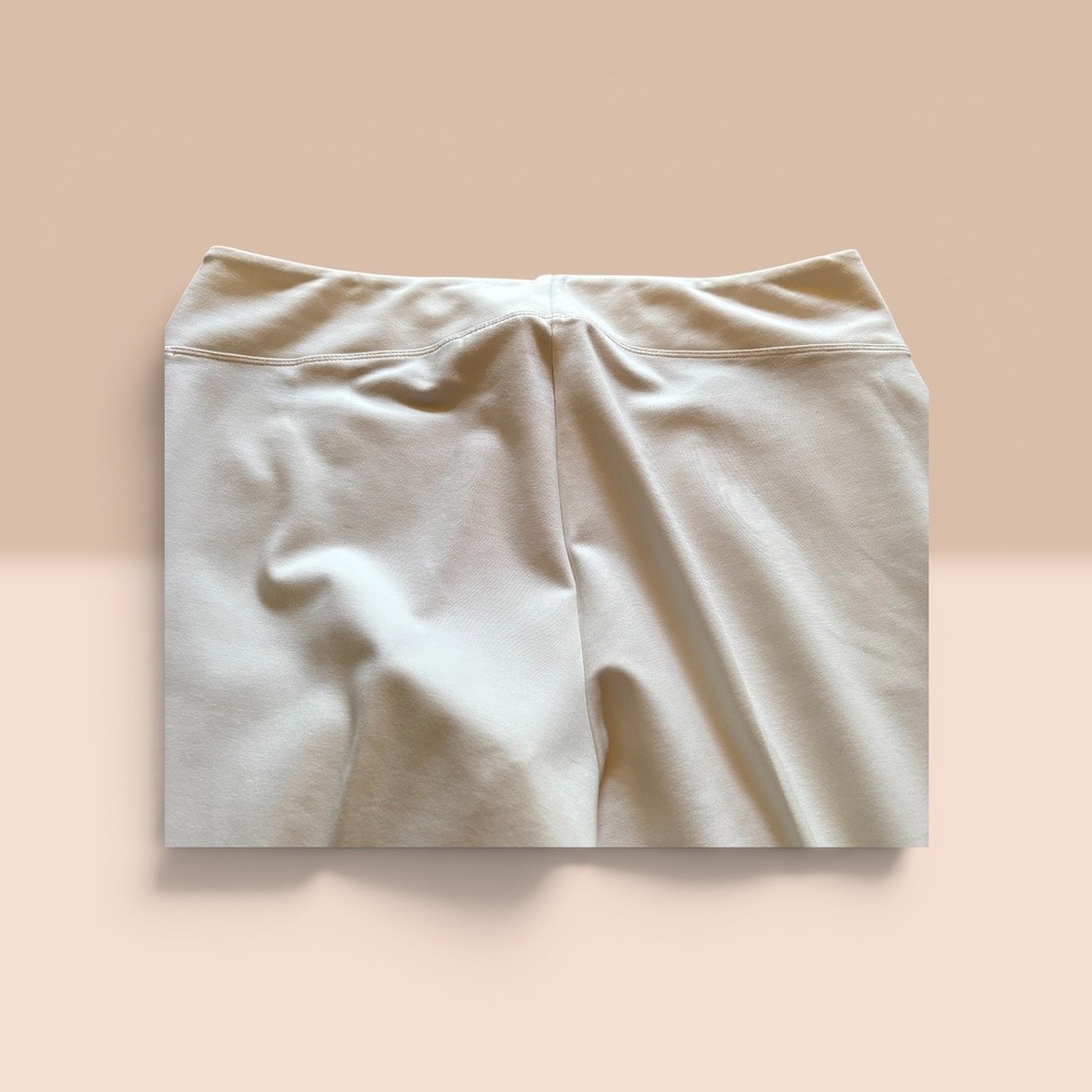 Women with Control by Renee Greenstein White Tummy Control PullOn Capri XLP EUC - Picture 5 of 7